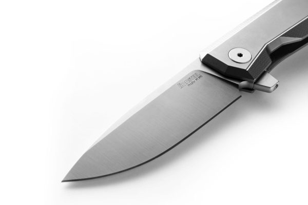 myto grey titanium m390 blade